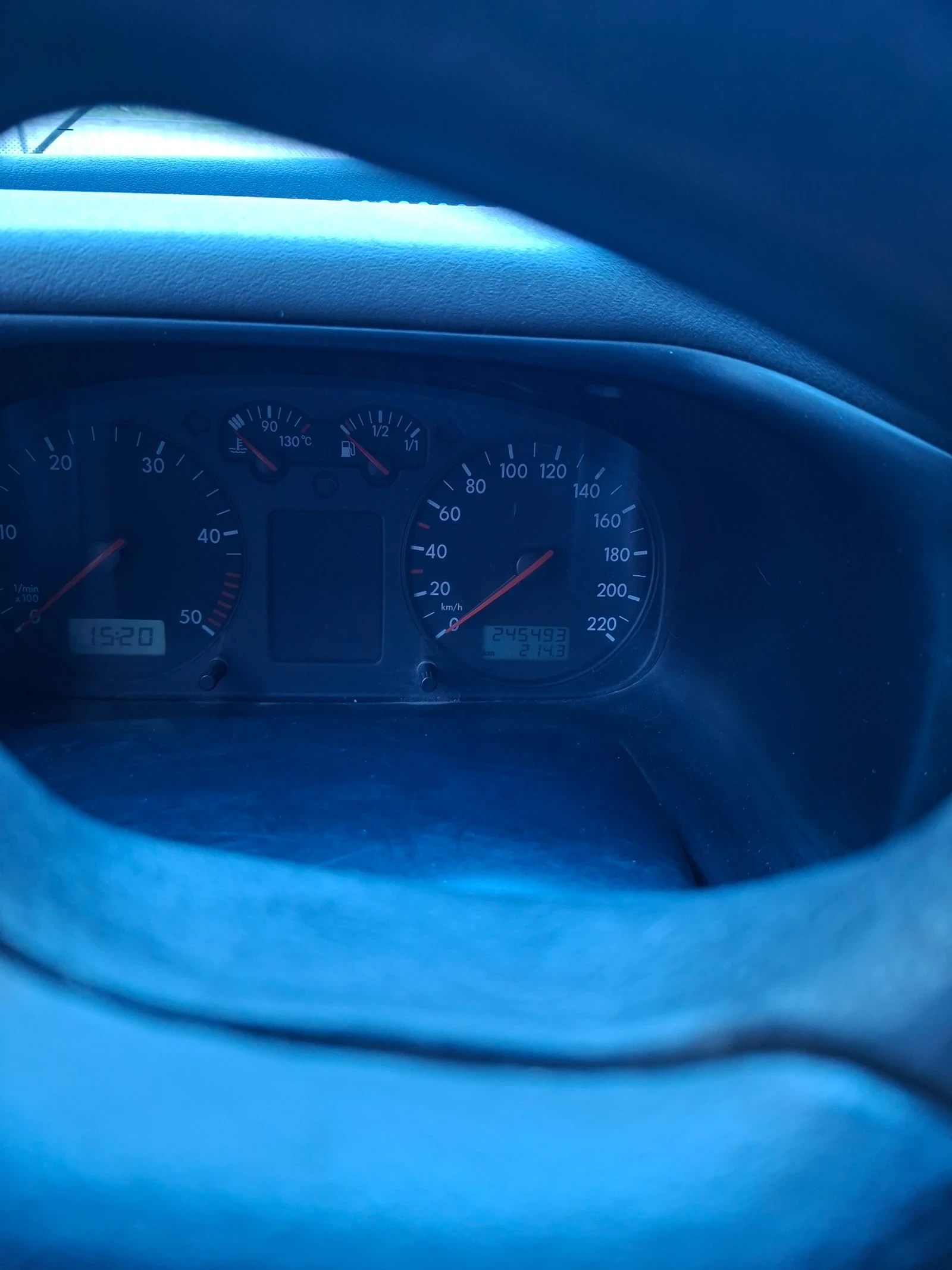 Кемпер VW Т4 SYNCRO , снимка 5 - Каравани и кемпери - 53894454