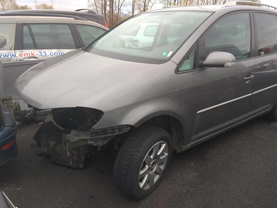 VW Touran 1.9TDI 105 конски сили работещ двигател 550 евро лично получаване 0884333269 