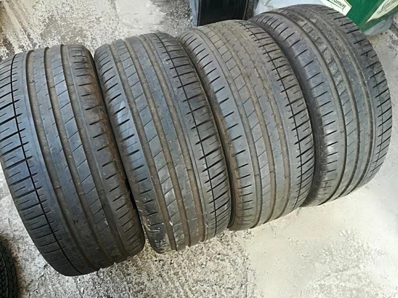 Гуми Летни 225/45R17, снимка 1 - Гуми и джанти - 22594916