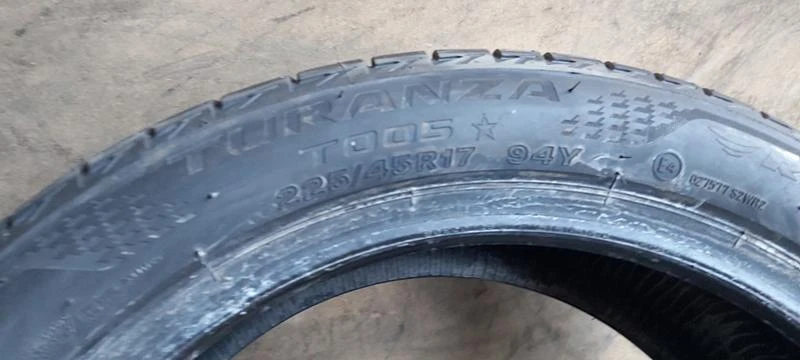 Гуми Летни 225/45R17, снимка 4 - Гуми и джанти - 35136816