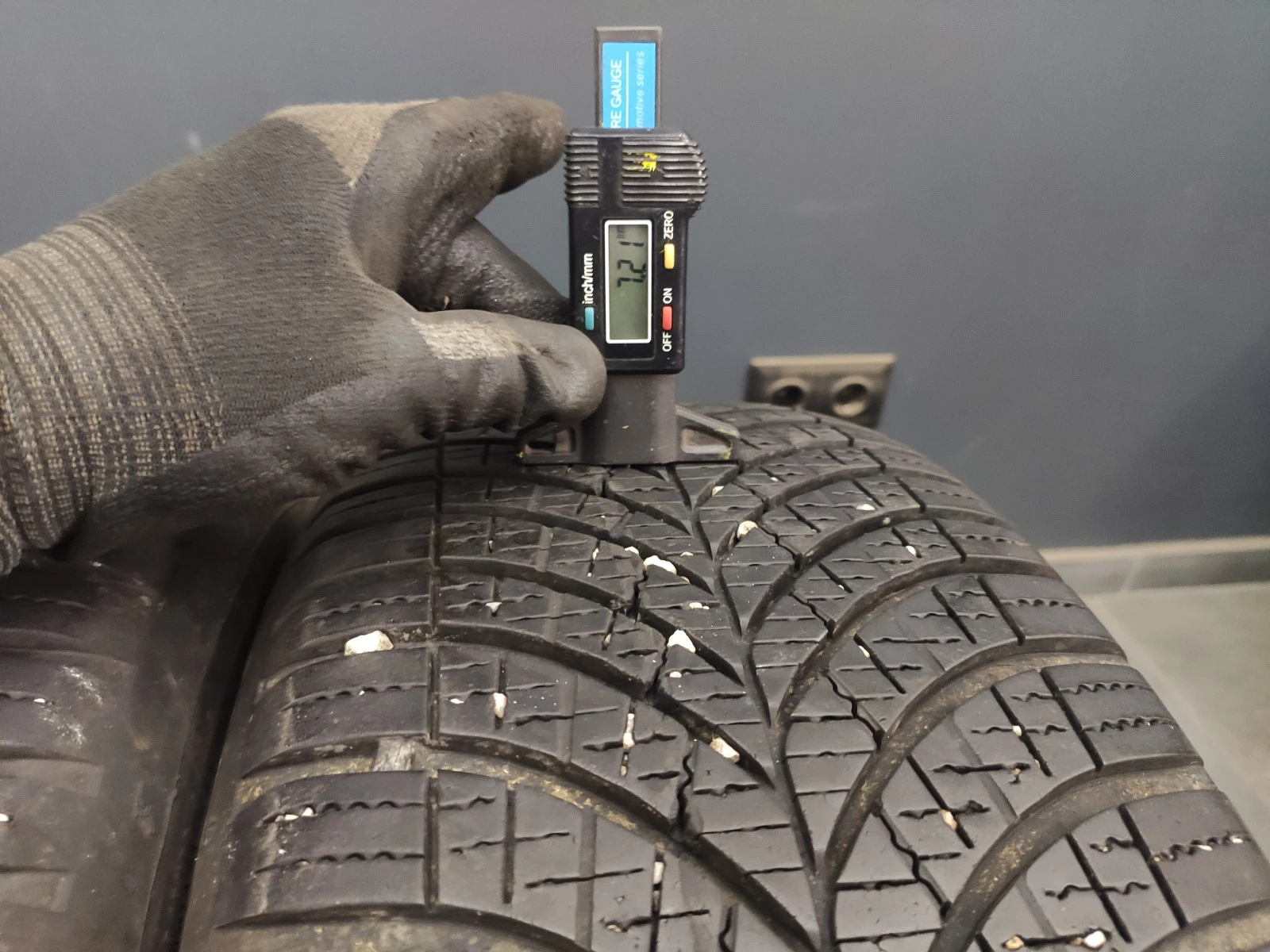  215/60R17 | Mobile.bg   4