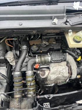 Citroen C4 Picasso Цял за части, снимка 9