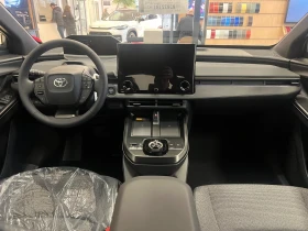 Toyota bZ4X FWD EXECUTIVE 73.1kWh | Mobile.bg � ����� ������ 7