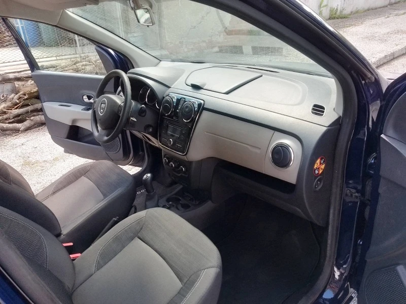 Dacia Lodgy, снимка 3 - Автомобили и джипове - 47590144