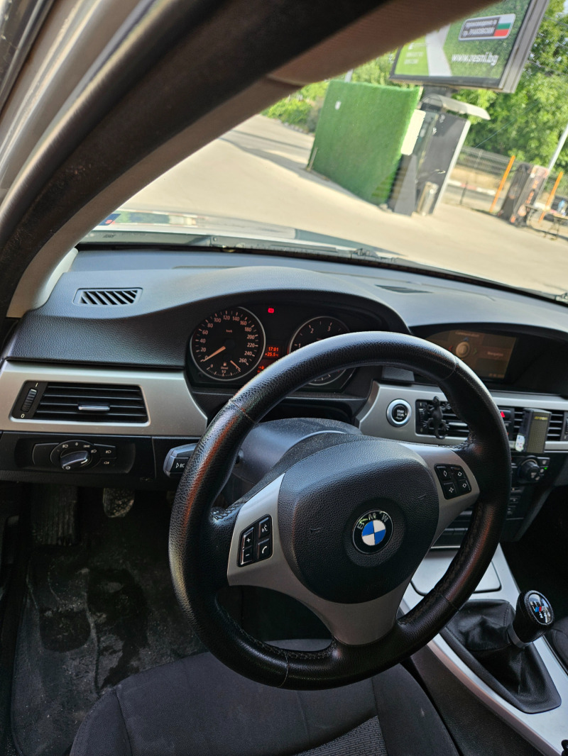 BMW 330, снимка 8 - Автомобили и джипове - 46296795