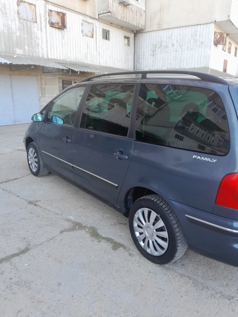 VW Sharan, снимка 2 - Автомобили и джипове - 47761857