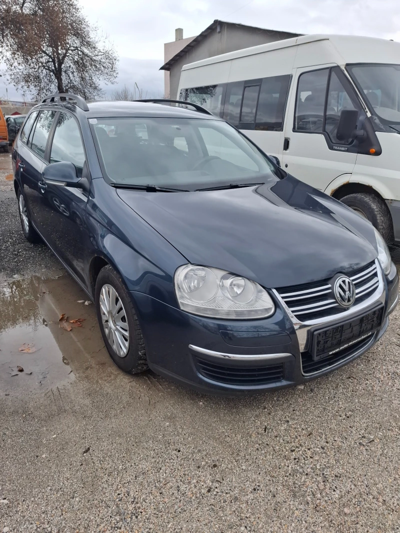 VW Golf, снимка 1 - Автомобили и джипове - 48507943