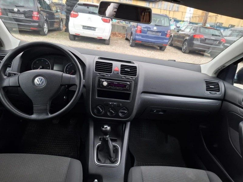 VW Golf, снимка 4 - Автомобили и джипове - 48507943