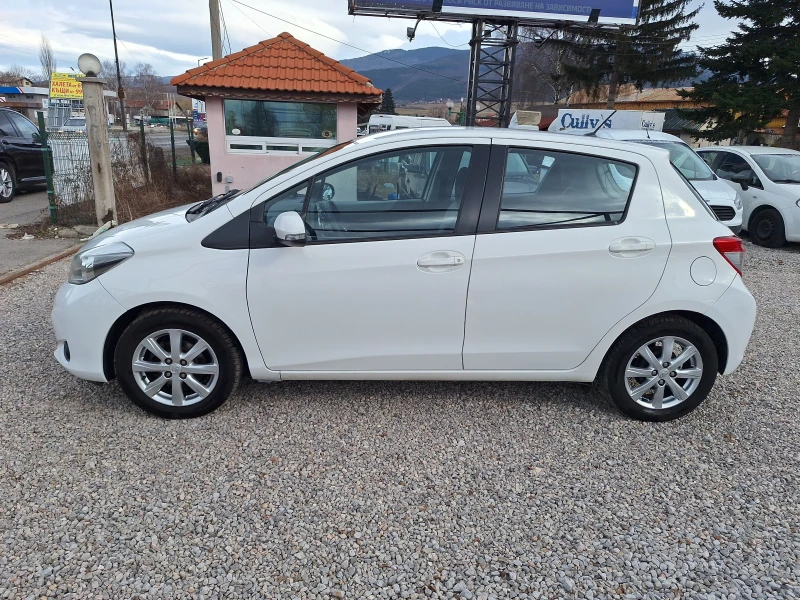 Toyota Yaris 1.33 vvt-i 99ks navi kamera klimatronik!, снимка 6 - Автомобили и джипове - 48882112