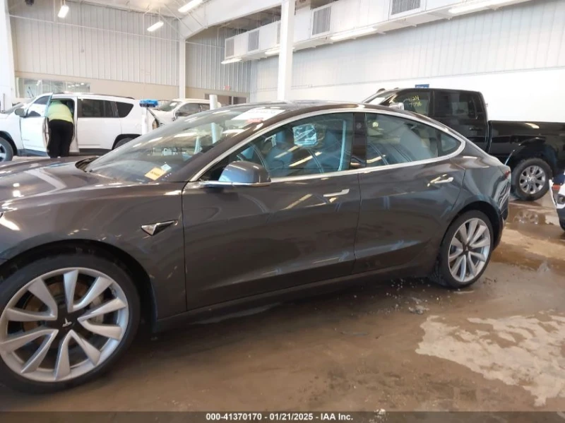 Tesla Model 3 U  U NX All Wheel Drive, снимка 6 - Автомобили и джипове - 49314275