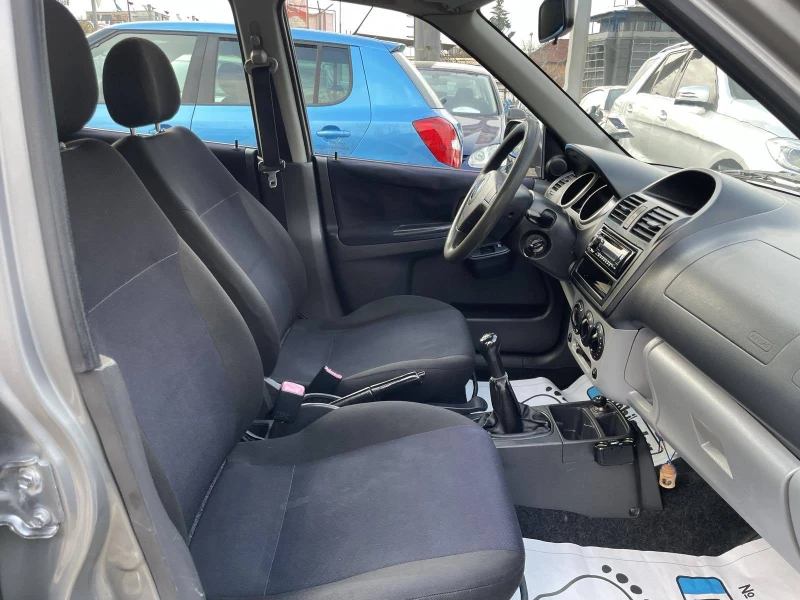 Subaru Justy 1.3/16v G3X 4X4 Климатик, снимка 11 - Автомобили и джипове - 49316593