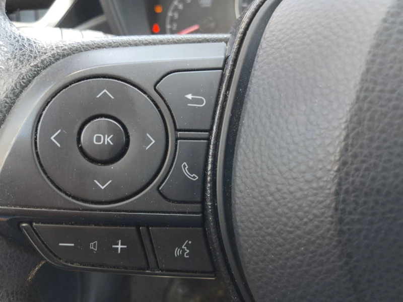 Toyota Corolla 1.5 DYNAMIC FORCE, снимка 8 - Автомобили и джипове - 50738351