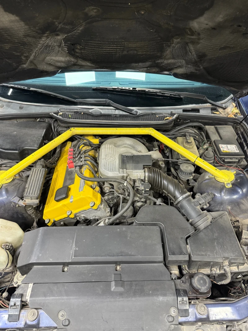 BMW 318 318ti IS, снимка 10 - Автомобили и джипове - 52427384