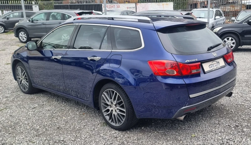 Honda Accord 2.0 i-VTEC, снимка 7 - Автомобили и джипове - 51940604