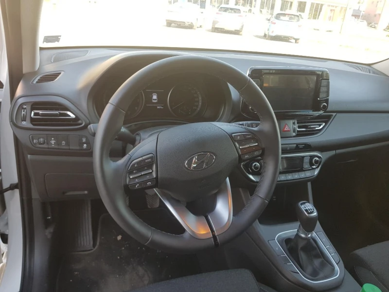 Hyundai I30 1.5 DPI 6MT, снимка 6 - Автомобили и джипове - 52395336