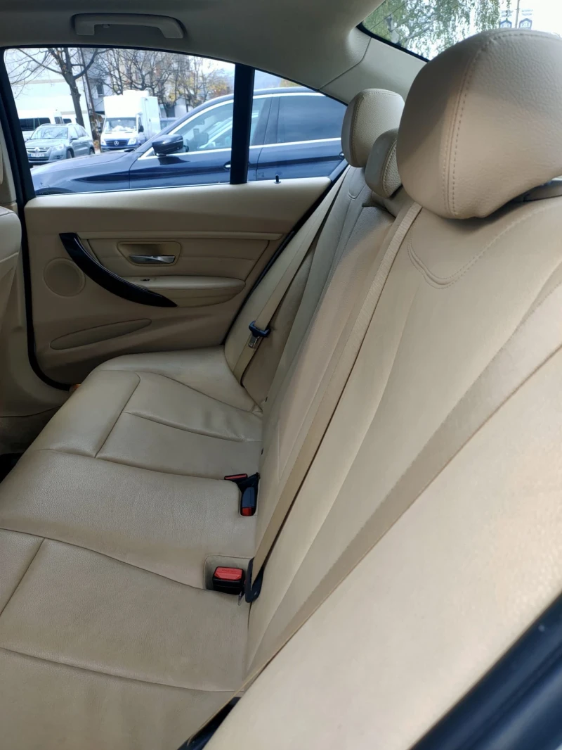 BMW 320 Продава се, защото си     купих друга кола, снимка 2 - Автомобили и джипове - 52394994