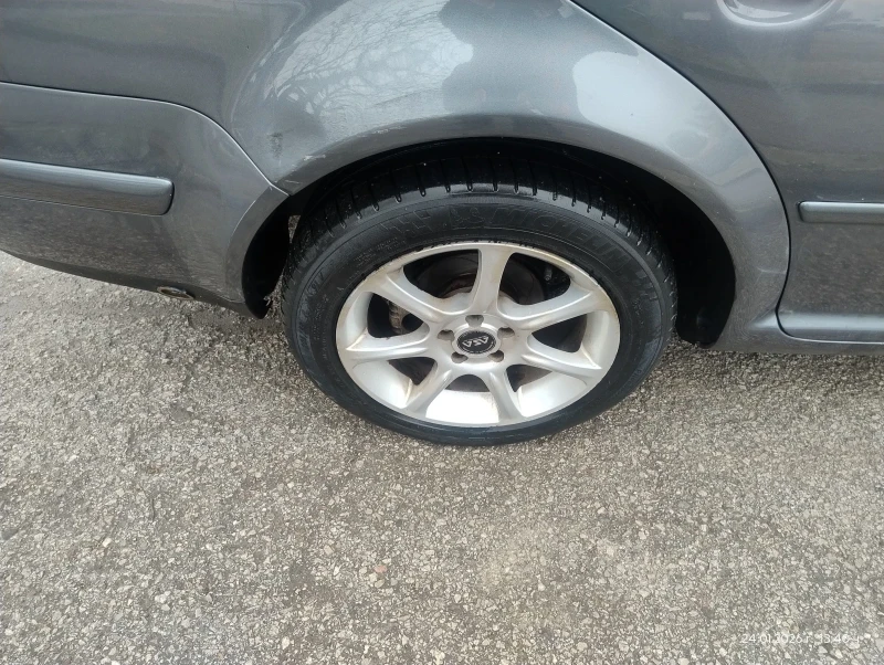 VW Bora 2.0газ автоматик, снимка 9 - Автомобили и джипове - 53115944