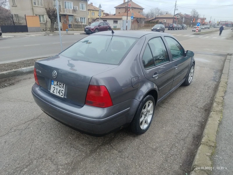 VW Bora 2.0газ автоматик, снимка 5 - Автомобили и джипове - 53115944