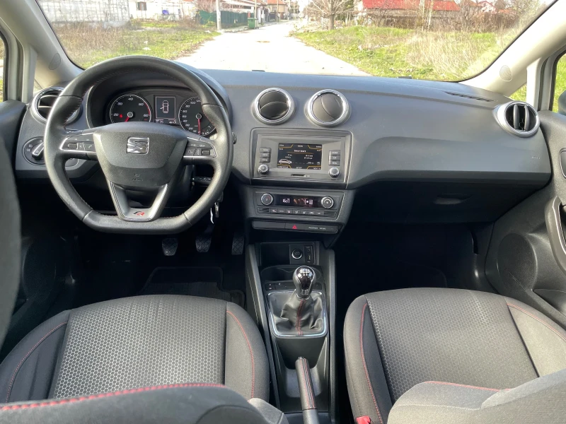 Seat Ibiza 1.4TDI FR Facelift Навигация Камера ЛЕД, снимка 10 - Автомобили и джипове - 52965037