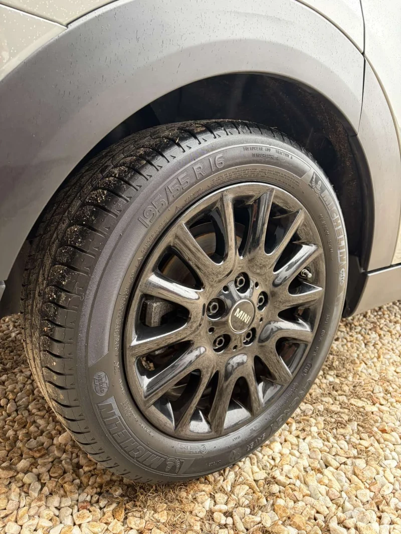 Mini D one 1.5/90k/ EURO6/ ПЕРФЕКТНО СЪСТОЯНИЕ!, снимка 17 - Автомобили и джипове - 53459441