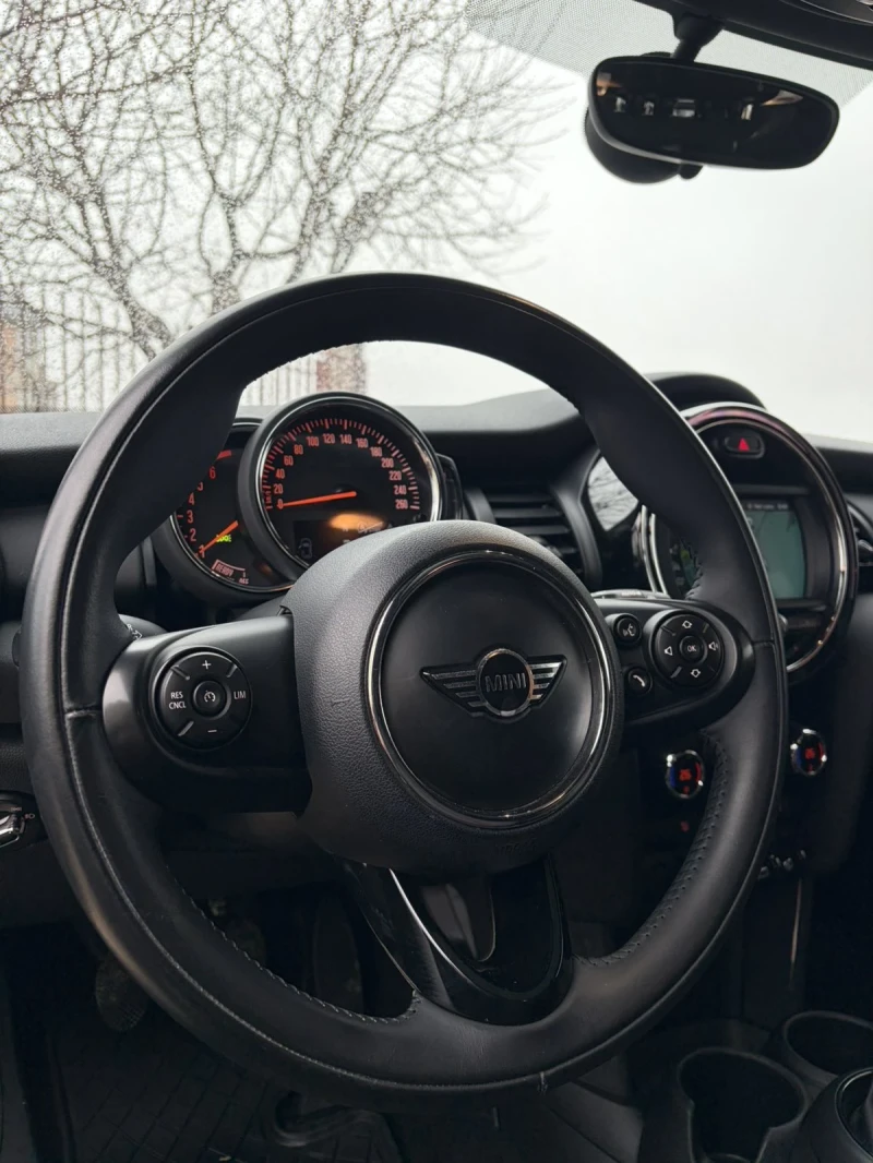 Mini D one 1.5/90k/ EURO6/ ПЕРФЕКТНО СЪСТОЯНИЕ!, снимка 12 - Автомобили и джипове - 53459441