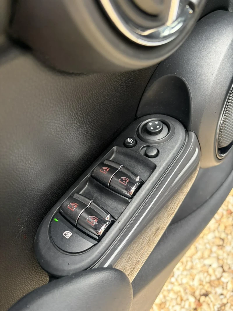 Mini D one 1.5/90k/ EURO6/ ПЕРФЕКТНО СЪСТОЯНИЕ!, снимка 6 - Автомобили и джипове - 53459441