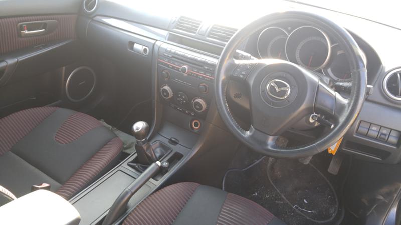 Mazda 3 2.0/148kc, снимка 6 - Автомобили и джипове - 16443283
