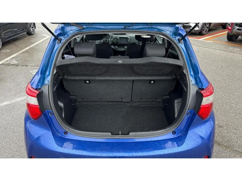 Toyota Yaris 1.5HSD LUNA, снимка 10 - Автомобили и джипове - 54074869