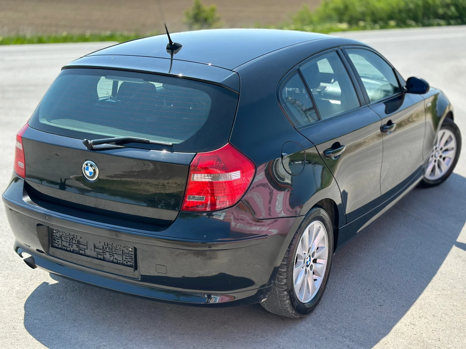 BMW 118 FACELIFT / NAVI / ПОДГРЕВ / 2.0D EURO5A - изображение 6