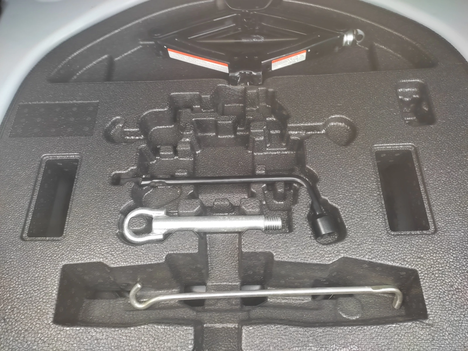 Toyota Corolla 1.5 DYNAMIC FORCE | Mobile.bg   13