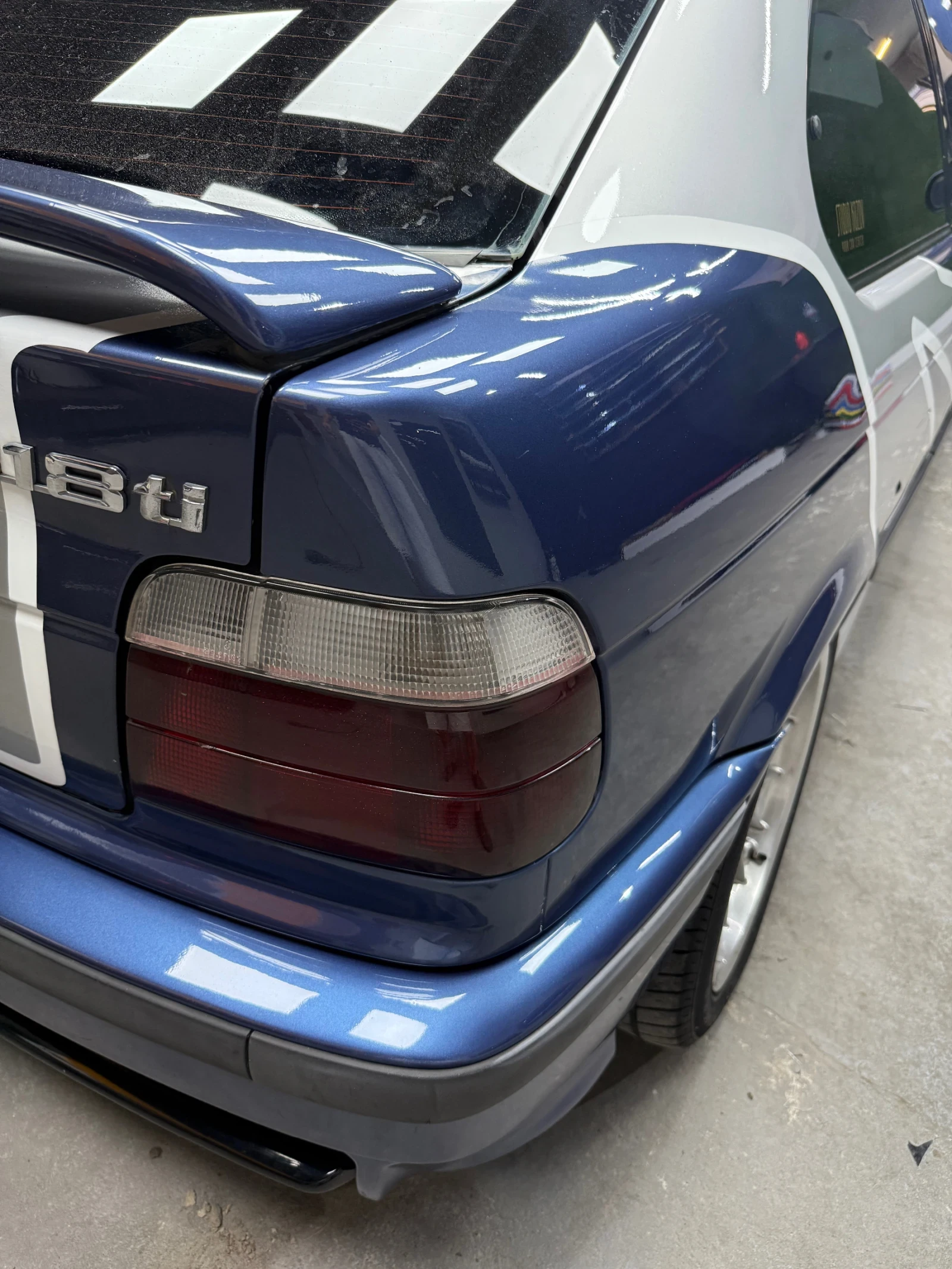 BMW 318 318ti IS - изображение 6