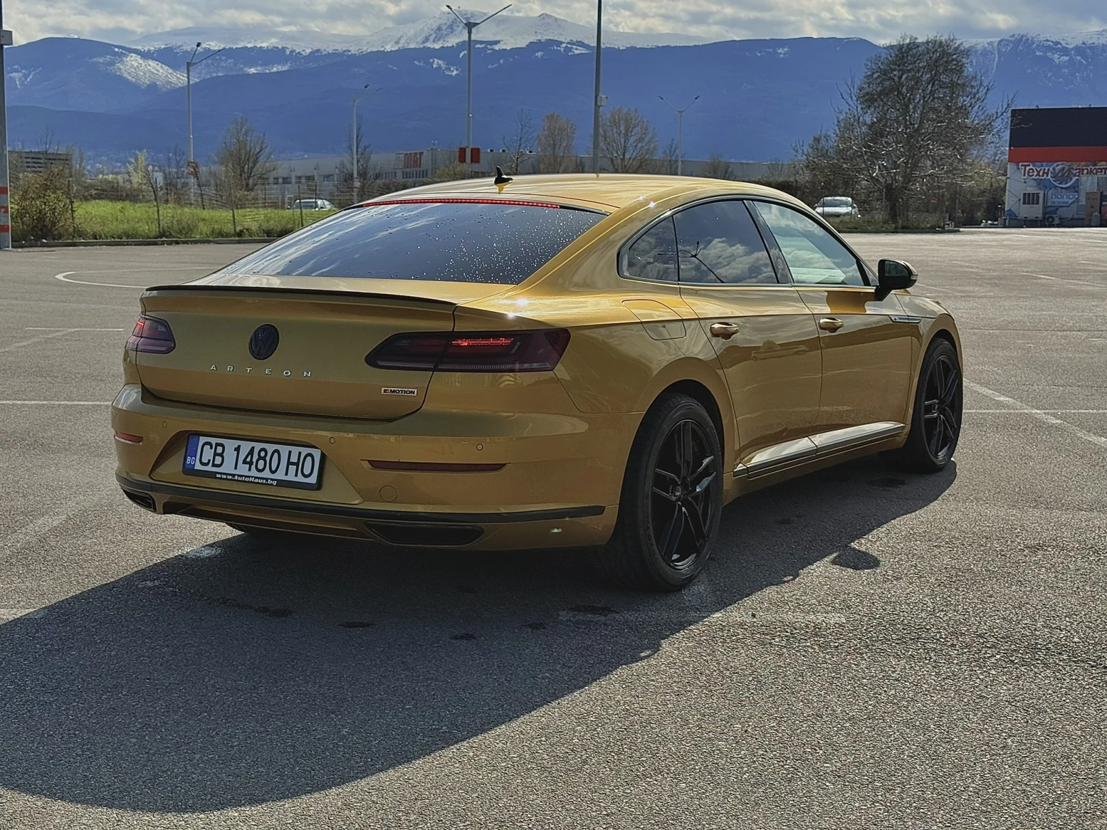 VW Arteon R-Line, снимка 4 - Автомобили и джипове - 52752486