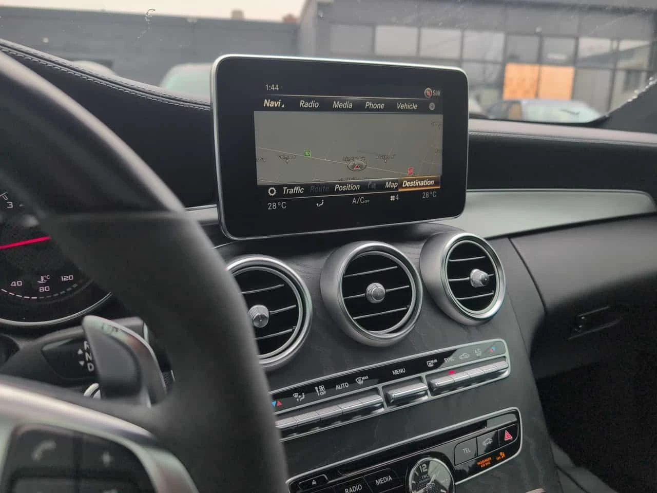 Mercedes-Benz C 63 AMG CARFAX/BURMESTER/ПАНОРАМА/360 CAM, снимка 13 - Автомобили и джипове - 53919011