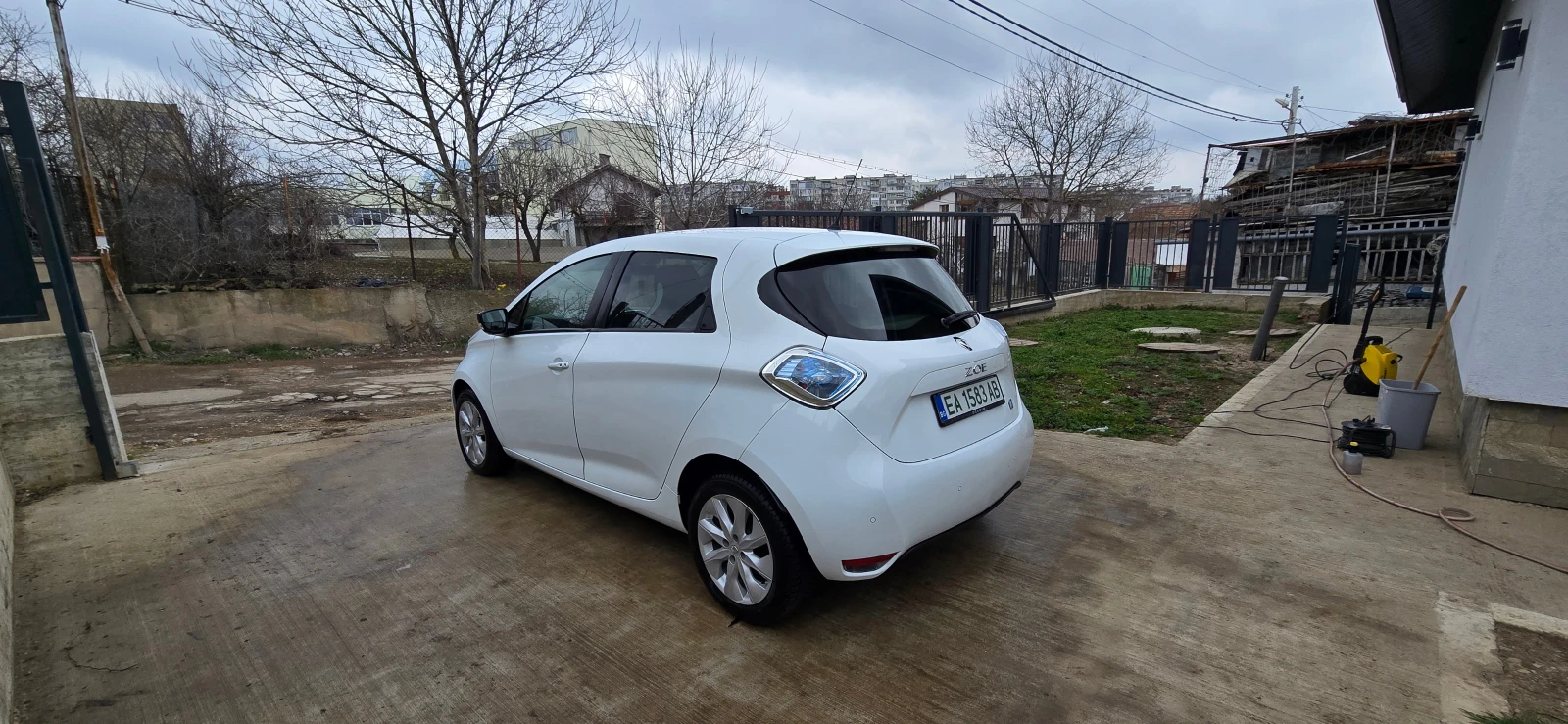 Renault Zoe 22 KW, снимка 14 - Автомобили и джипове - 53935413