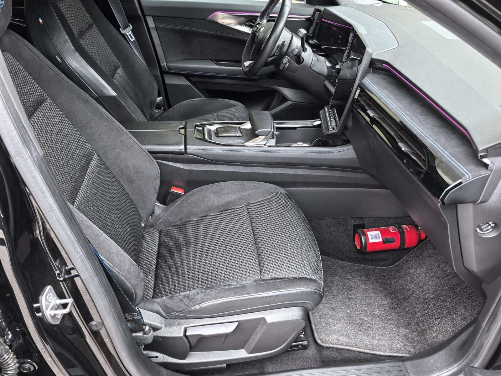 Renault Austral 1.2 FULL Hybrid Alpine , снимка 8 - Автомобили и джипове - 54033970