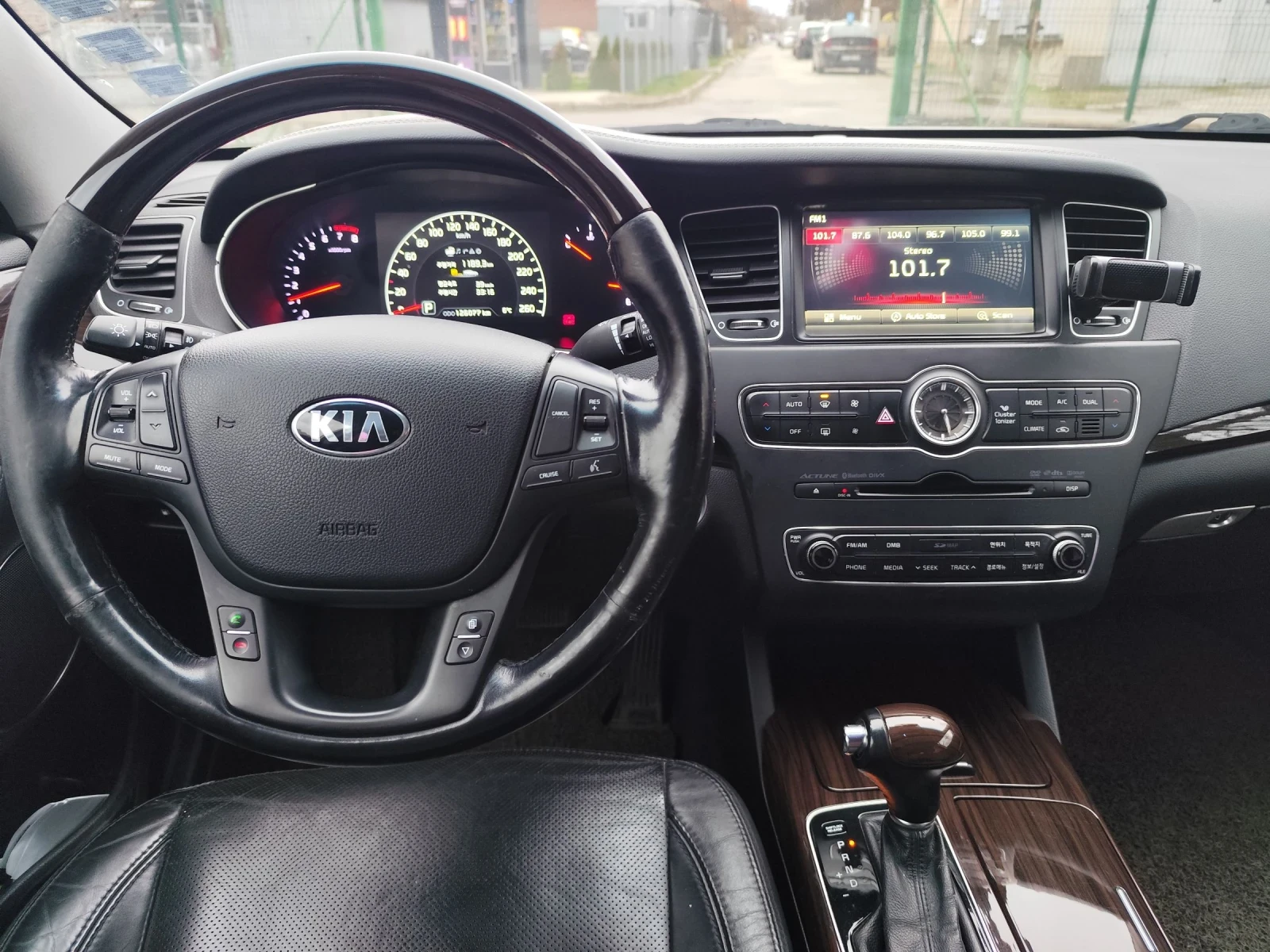 Kia K7 3.0 LPI Фабрична Газ, снимка 8 - Автомобили и джипове - 54323502