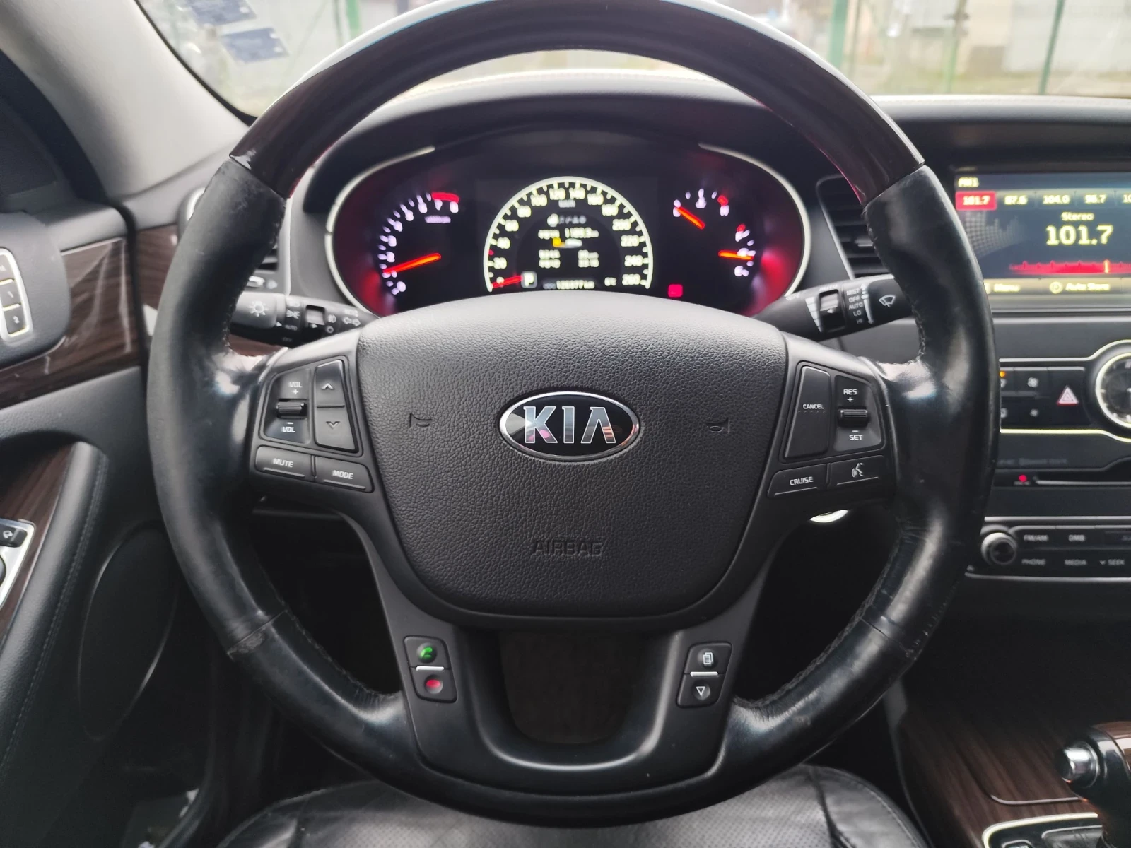 Kia K7 3.0 LPI Фабрична Газ, снимка 9 - Автомобили и джипове - 54323502
