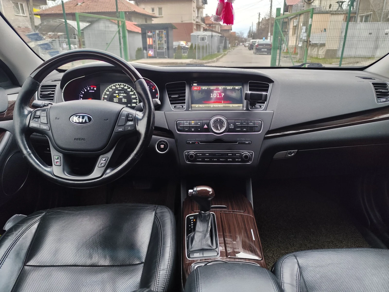 Kia K7 3.0 LPI Фабрична Газ, снимка 8 - Автомобили и джипове - 54384365