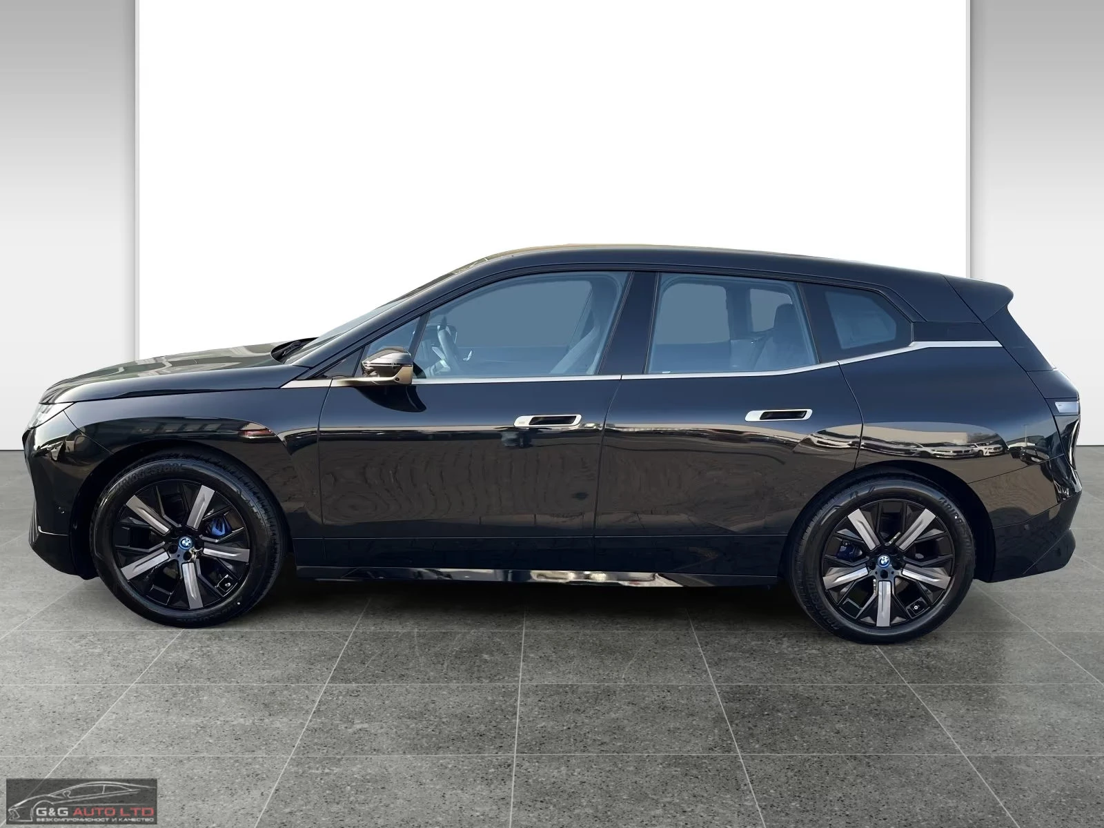 BMW iX xDrive40/326HP/SPORT/360/HUD/AHK/NAVI/LED/235q | Mobile.bg � ����������� 2