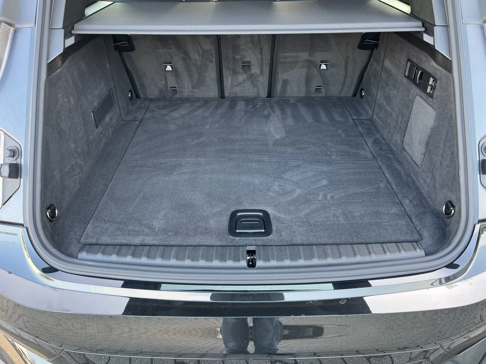 BMW iX xDrive40/326HP/SPORT/360/HUD/AHK/NAVI/LED/235q | Mobile.bg � ����������� 11