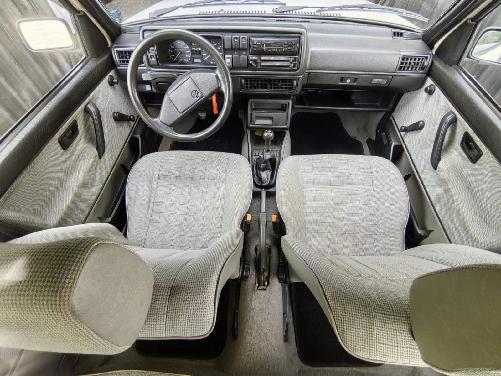 VW Jetta Synchro, снимка 13 - Автомобили и джипове - 54362034