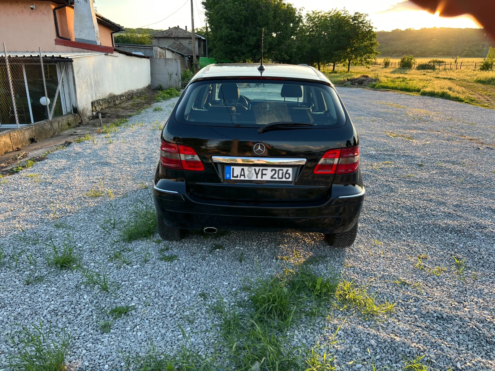 Mercedes-Benz B 180 CDI, снимка 10 - Автомобили и джипове - 54683657