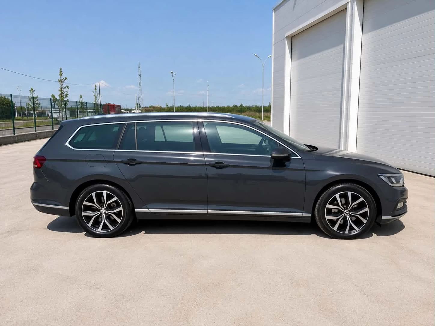 VW Passat B8, снимка 2 - Автомобили и джипове - 55102304
