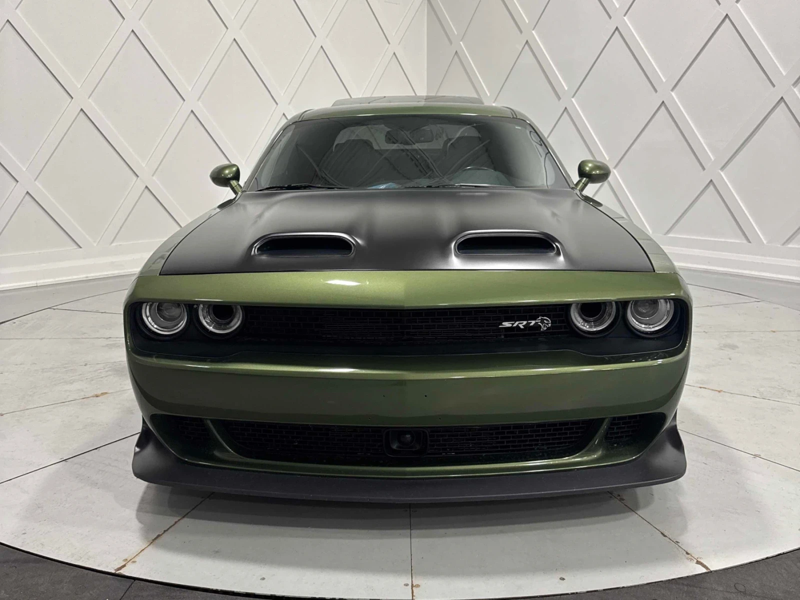 Dodge Challenger SRT HELLCAT / СЕРТИФИКАТ / CARFAX, снимка 2 - Автомобили и джипове - 55503993