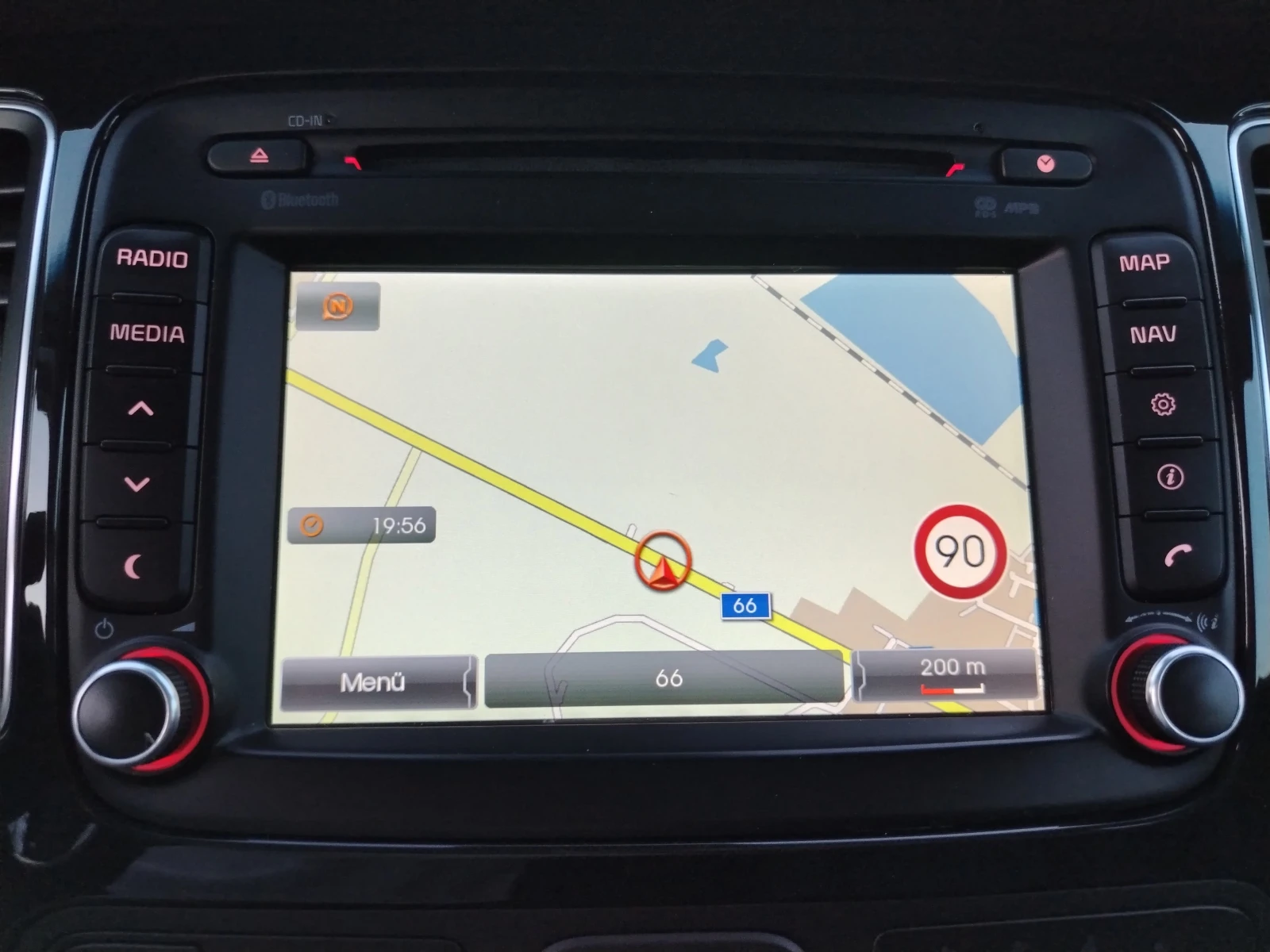 Kia Carens 1.7-141 КС КОЖА, НАВИ, АВТОМАТИК, снимка 16 - Автомобили и джипове - 55806620