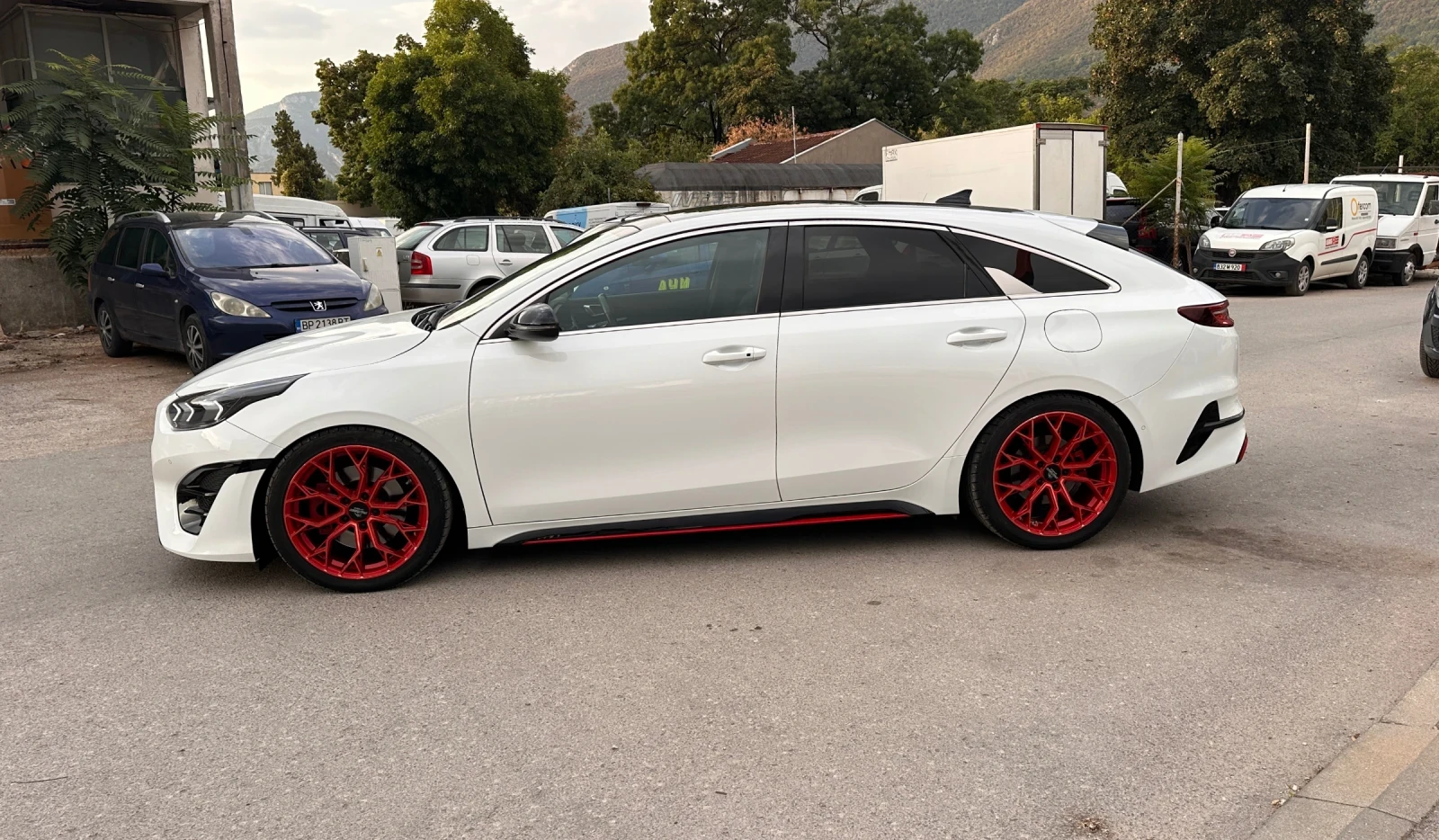 Kia Pro ceed GT LINE - 1.6 T-GDI - РЕАЛНИ КИЛОМЕТРИ - УНИКАТ, снимка 8 - Автомобили и джипове - 55895874
