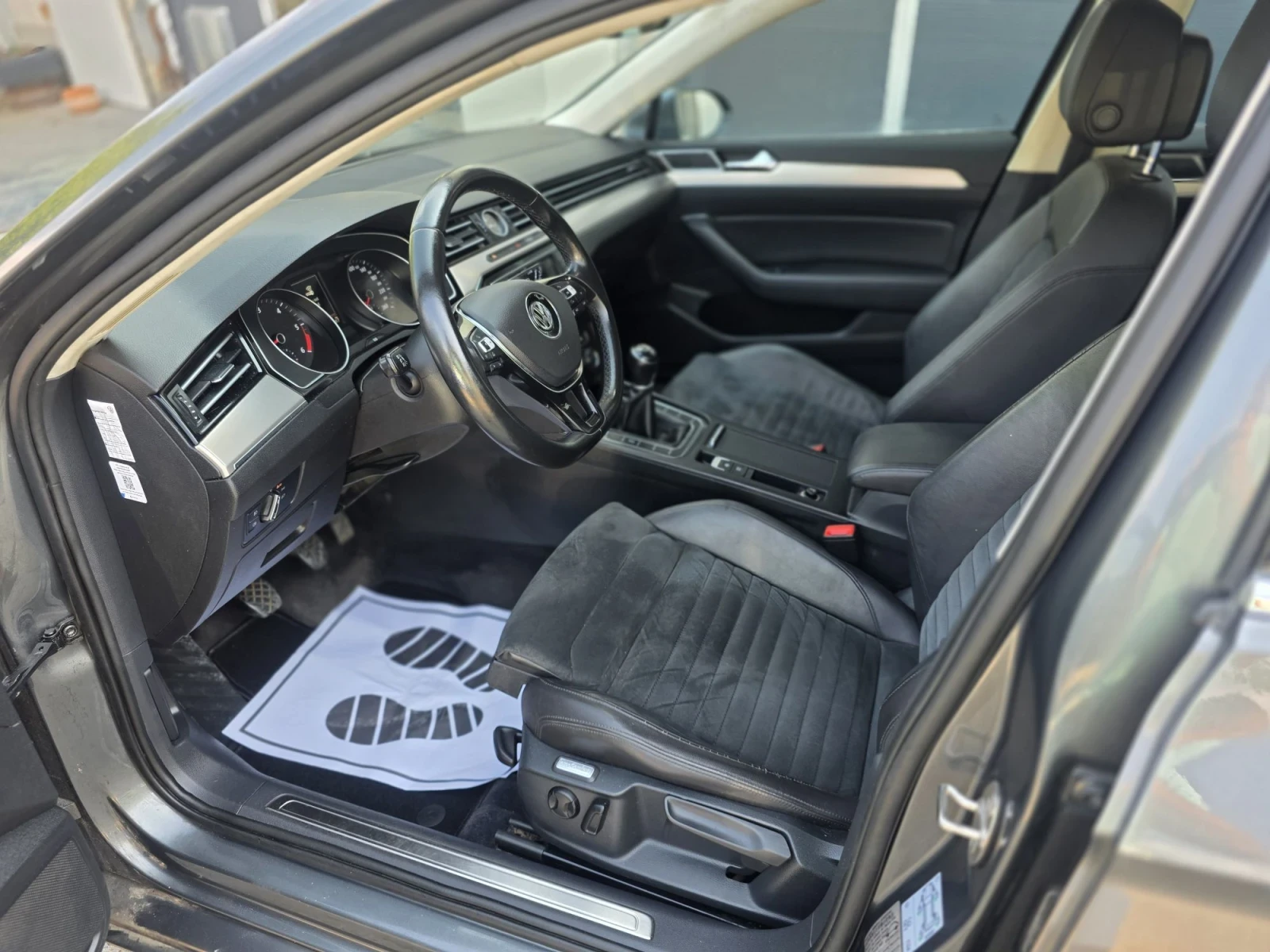 VW Passat HIGHLINE, 2.0 TDI 150КС. TOP, снимка 8 - Автомобили и джипове - 55911808