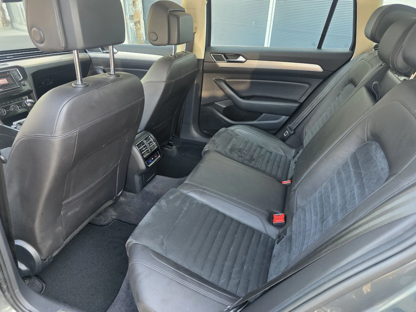 VW Passat HIGHLINE, 2.0 TDI 150КС. TOP, снимка 9 - Автомобили и джипове - 55911808