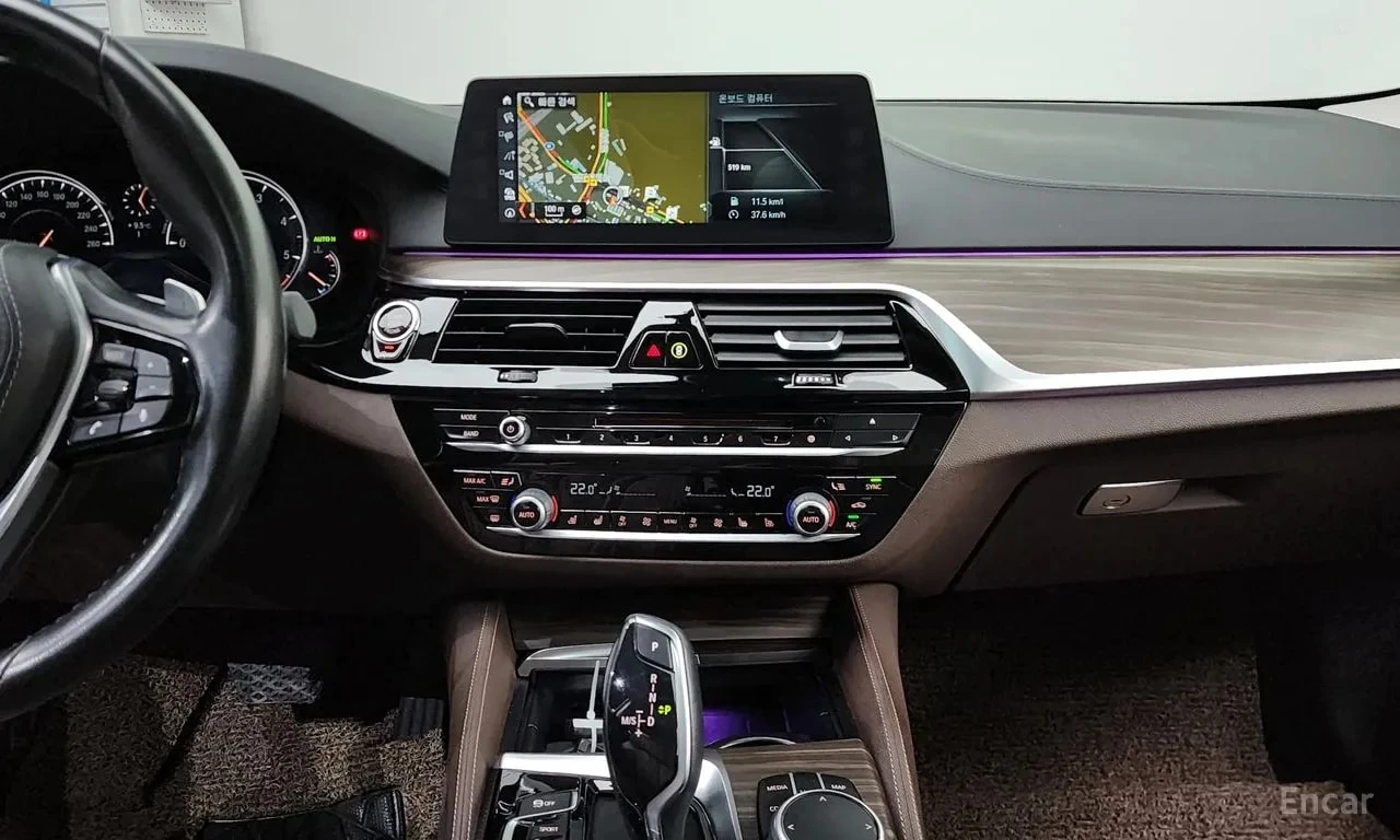 BMW 520 * АВТОКРЕДИТ БЕЗ ПЪРВОНАЧАЛНА ВНОСКА, снимка 14 - Автомобили и джипове - 56118289