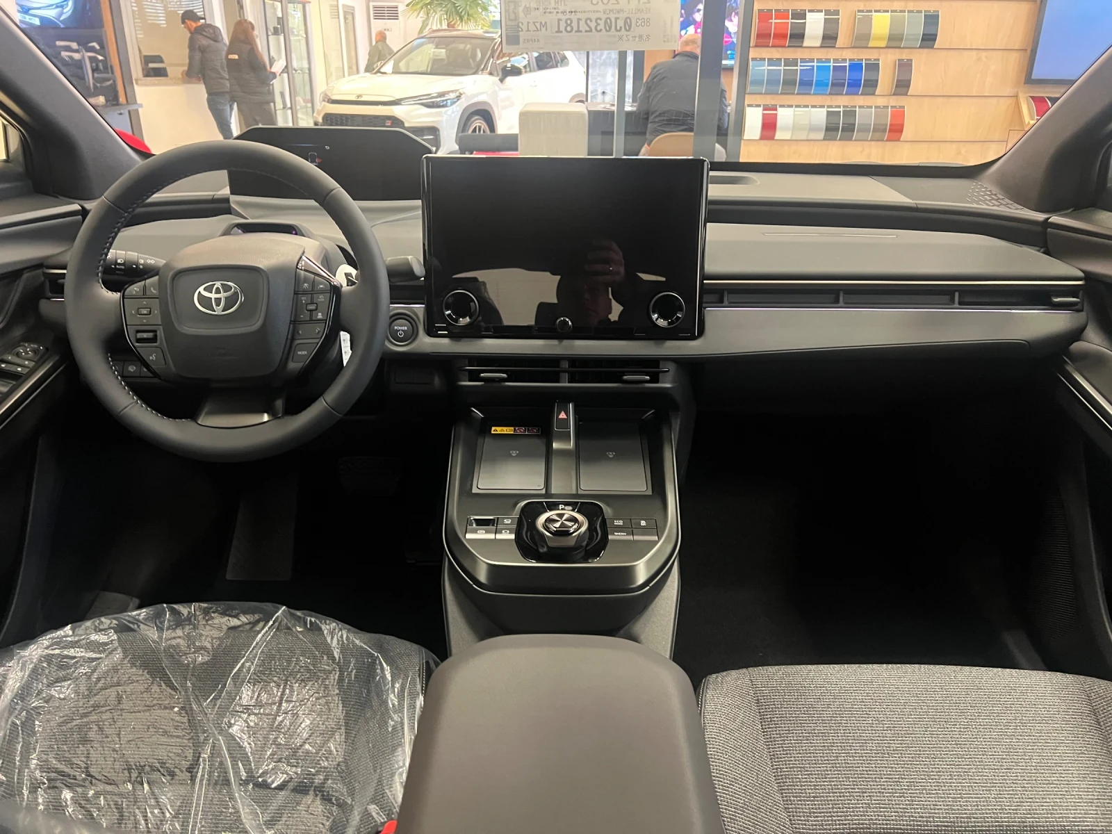 Toyota bZ4X FWD EXECUTIVE 73.1kWh | Mobile.bg � ����������� 7